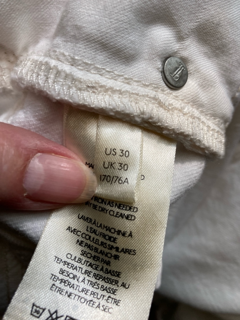 Pilcro Cream-Label Off  White Distressed Denim Jeans - Picture 14 of 15